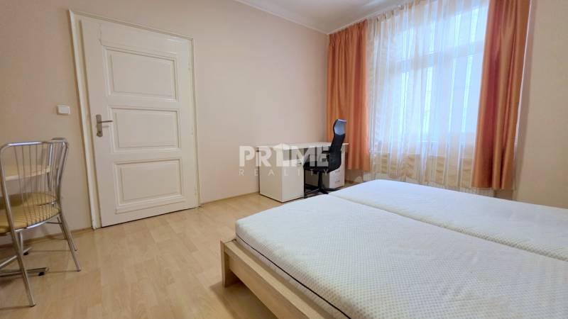 Pekný 2i byt, REKONŠTRUKCIA, Vajanského nábrežie, Staré Mesto