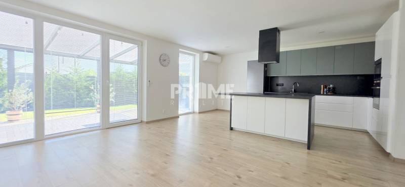 MODERNÝ 3i RD, ZÁHRADA, 3 X PARKING, KLÍMA,Jastrabia ulica,Čierna voda