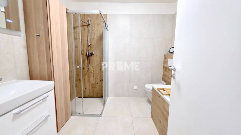 MODERNÝ 3i RD, ZÁHRADA, 3 X PARKING, KLÍMA,Jastrabia ulica,Čierna voda