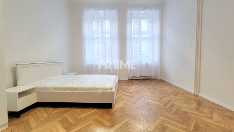EXKLUZÍVNY 3i BYT (98 m2), 3 x NEPRIECHODNÁ IZBA, REKONŠTR., PALISÁDY