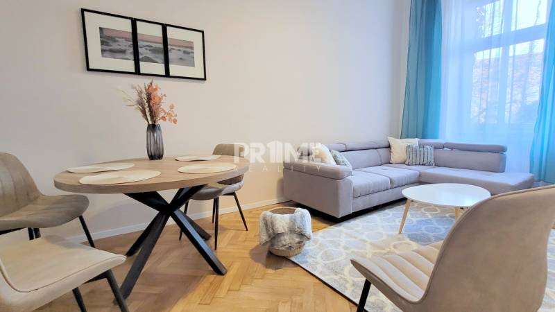 EXKLUZÍVNY 3i BYT (98 m2), 3 x NEPRIECHODNÁ IZBA, REKONŠTR., PALISÁDY