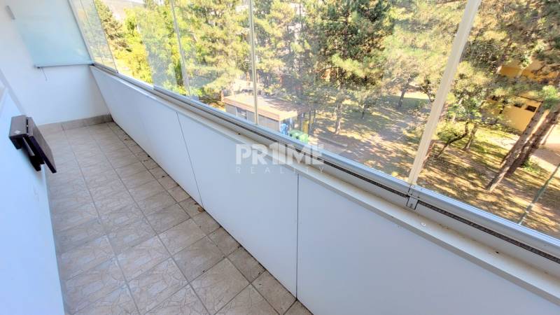 MODERNÝ 1i byt, REKONŠTRUKCIA, LOGGIA, GARÁŽ, Novohorská ulica, Rača