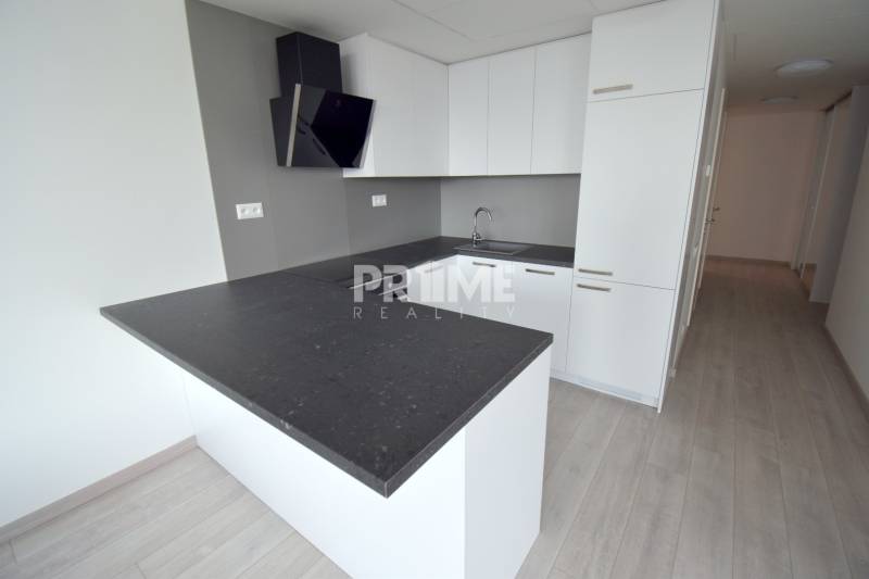 MODERNÝ 3i byt, VÝHĽAD, PARKING,TERASA, KLÍMA,SKY PARK, Továrenská ul.