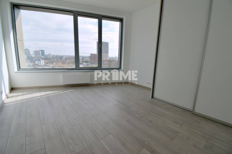 MODERNÝ 3i byt, VÝHĽAD, PARKING,TERASA, KLÍMA,SKY PARK, Továrenská ul.