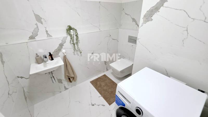  EXKLUZÍVNY 2i byt, METROPOLIS, PARKING, STROP.CHLADENIE,Bottova ulica