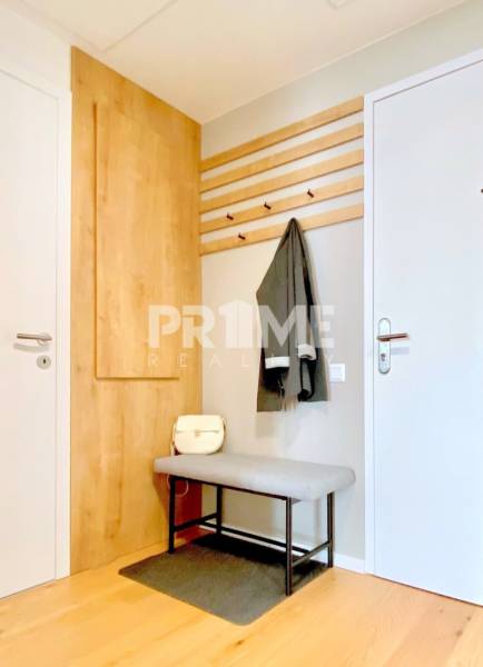 JEDINEČNÝ 2i byt, LOGGIA, VÝHĽAD NA BRAT.HRAD, KLÍMA, SKY PARK