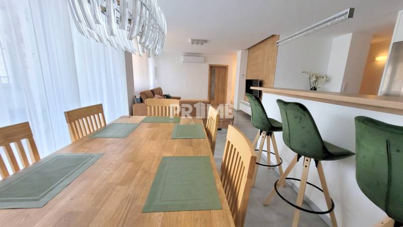 EXKLUZÍVNY 4i byt, PARKING, BALKÓN, LOGGIA, KLÍMA, ulica Martina Benku