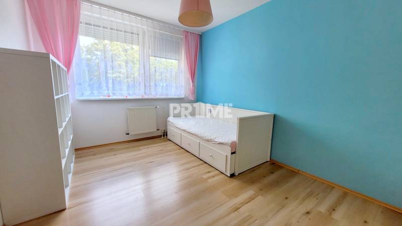 EXKLUZÍVNY 4i byt, PARKING, BALKÓN, LOGGIA, KLÍMA, ulica Martina Benku