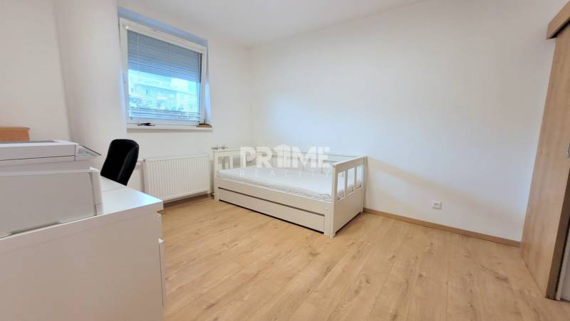 EXKLUZÍVNY 4i byt, PARKING, BALKÓN, LOGGIA, KLÍMA, ulica Martina Benku