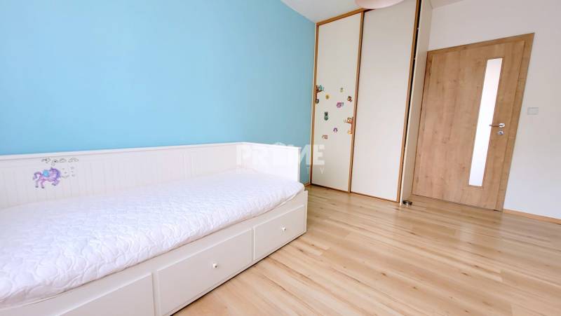 EXKLUZÍVNY 4i byt, PARKING, BALKÓN, LOGGIA, KLÍMA, ulica Martina Benku