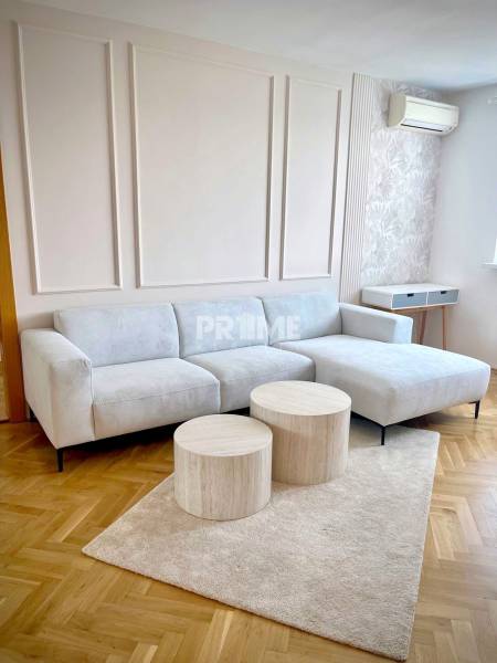 ŠTÝLOVÝ 2i BYT, REKONŠTRUKCIA, BALKÓN, LOGGIA, KLÍMA,Nazábudková ulica
