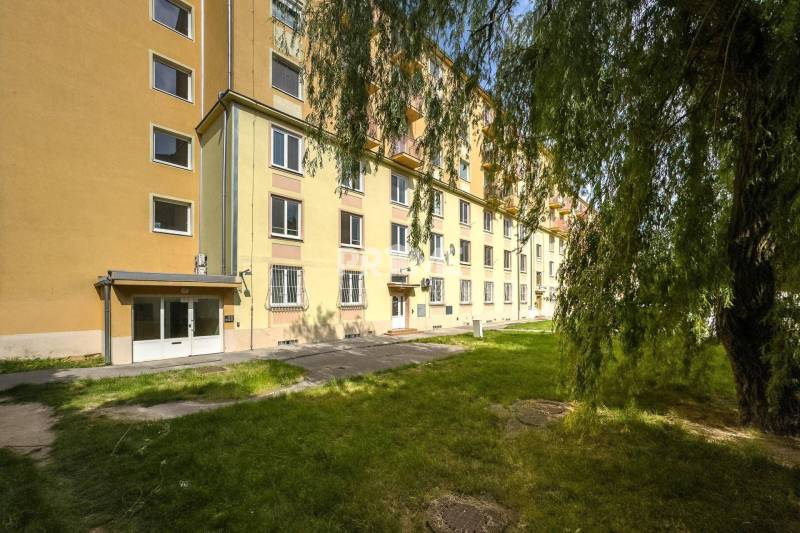 Pekný 1i byt, BALKÓN, VÝHĽAD, Doležalova ulica, Trnávka, Ružinov