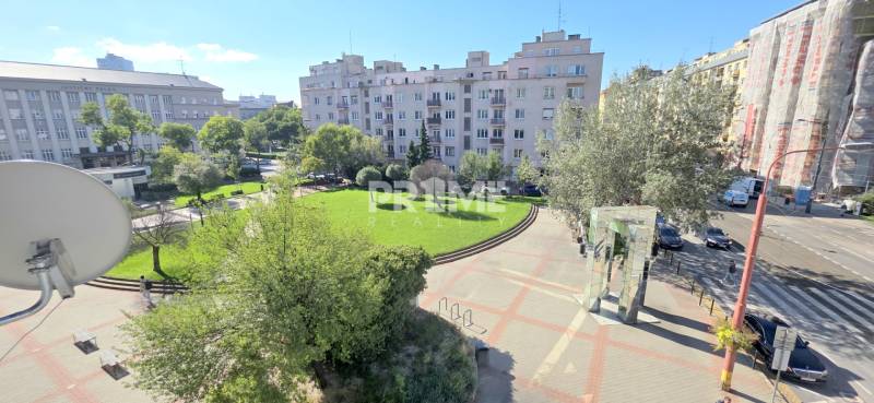 EXKLUZÍVNY 4i byt, PARKING, BALKÓN, LOGGIA, KLÍMA, ulica Martina Benku