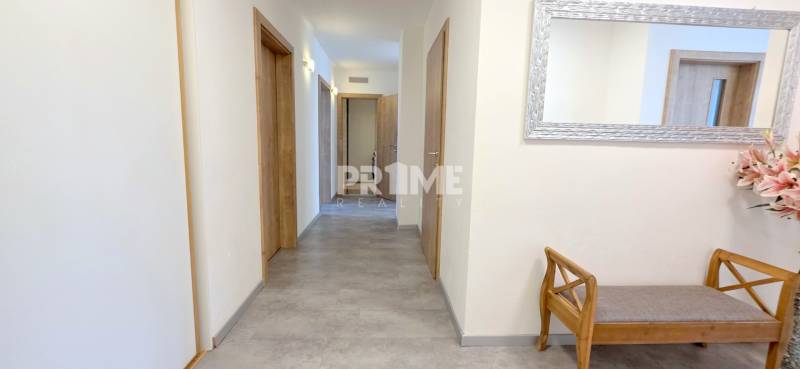 EXKLUZÍVNY 4i byt, PARKING, BALKÓN, LOGGIA, KLÍMA, ulica Martina Benku
