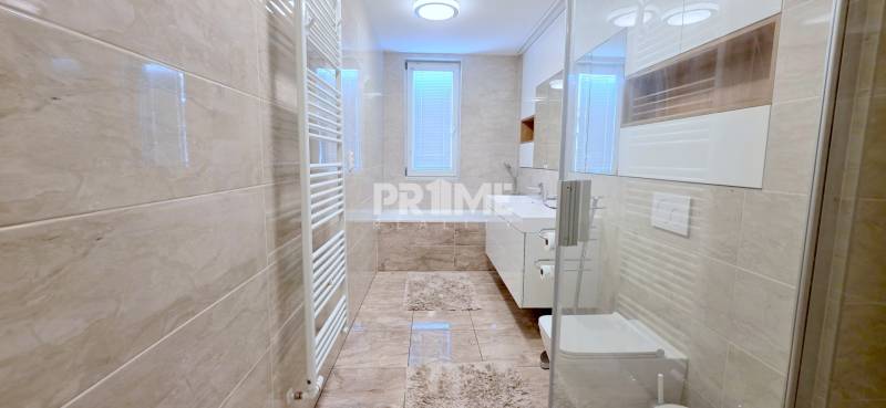 EXKLUZÍVNY 4i byt, PARKING, BALKÓN, LOGGIA, KLÍMA, ulica Martina Benku