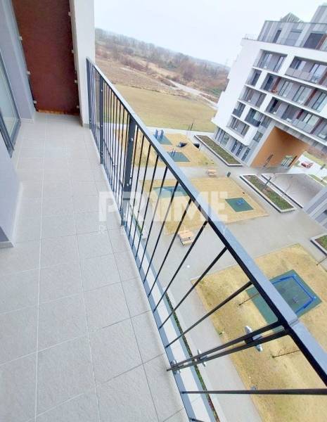 MODERNÝ 2i BYT, NOVOSTAVBA, BALKÓN, Slnečnice, ulica Zuzany Chalupovej