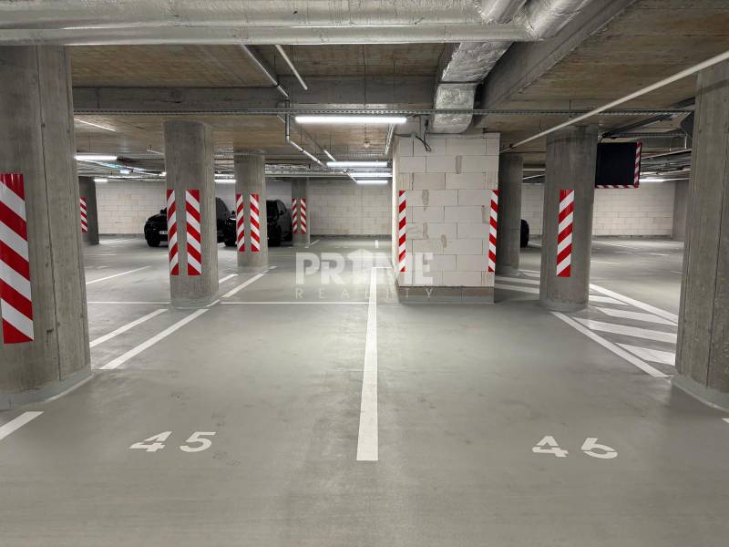 NA PREDAJ PARKOVACIE STÁTIE V EUROVEA TOWER, Pribinova ulica, NIVY
