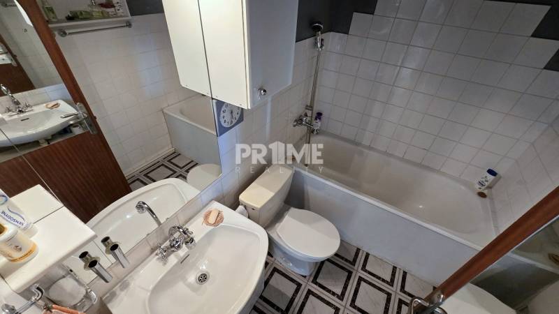 Dvojgarsónka, 2 x loggia, východná orientácia, Gessayova, Petržalka