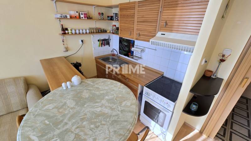 Dvojgarsónka, 2 x loggia, východná orientácia, Gessayova, Petržalka
