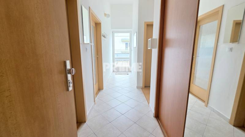 MODERNÝ 2i BYT, NOVOSTAVBA, TERASA ( 29 m2 ), KLÍMA, Kresánkova ulica