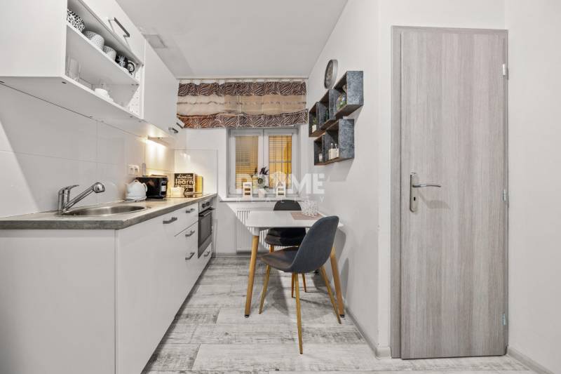 ŠTÝLOVÝ 2i byt, REKONŠTRUKCIA, CENTRUM, 29. Augusta, Staré Mesto