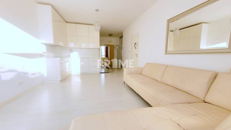 MODERNÝ 2i byt, NOVOSTAVBA, BALKÓN, Bosákova ul., začiatok Petržalka