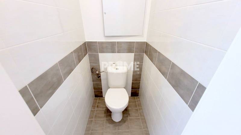 MODERNÝ 2i byt, NOVOSTAVBA, BALKÓN, Bosákova ul., začiatok Petržalka