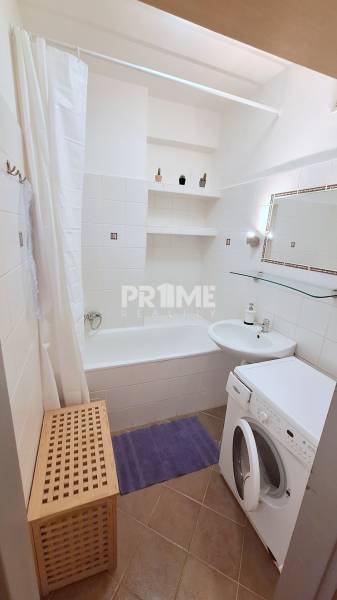 Pekný 2i byt, REKONŠTRUKCIA, KLÍMA, Trnavská cesta, Ružinov