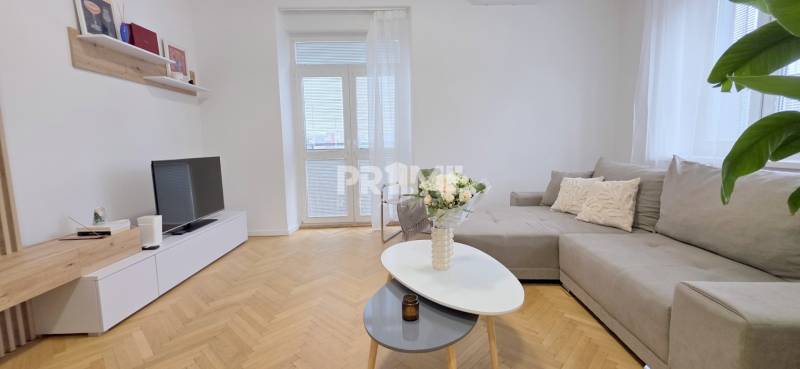 JEDINEČNÝ 2i byt, CENTRUM, BALKÓN, KLÍMA, VÝHĽAD, Špitálska ulica