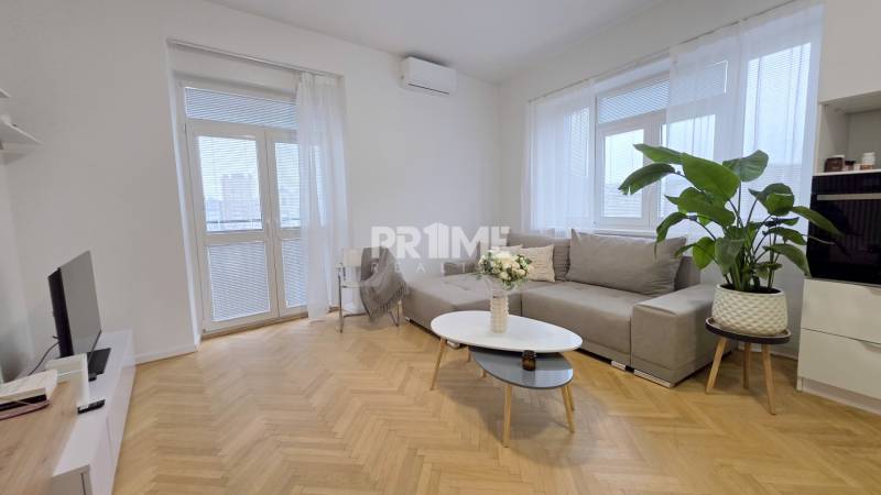 JEDINEČNÝ 2i byt, CENTRUM, BALKÓN, KLÍMA, VÝHĽAD, Špitálska ulica