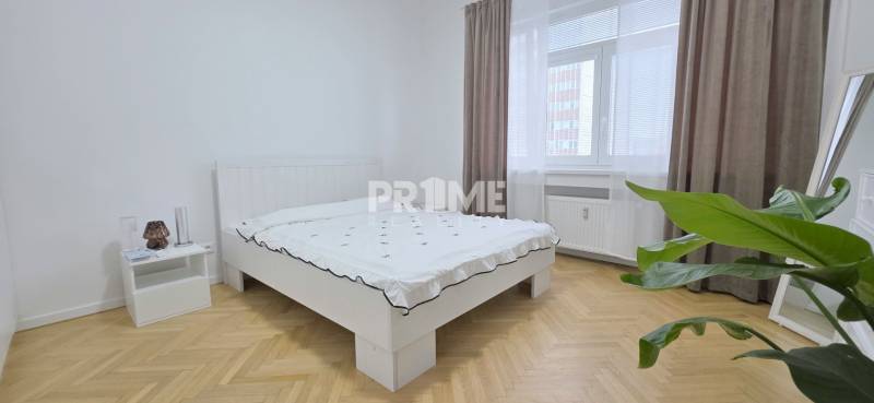 JEDINEČNÝ 2i byt, CENTRUM, BALKÓN, KLÍMA, VÝHĽAD, Špitálska ulica