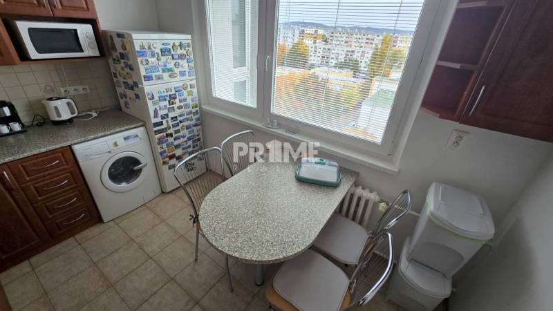 Obojstranne orientovaný, zariadený, loggia, Slatinská ul., Vrakuňa