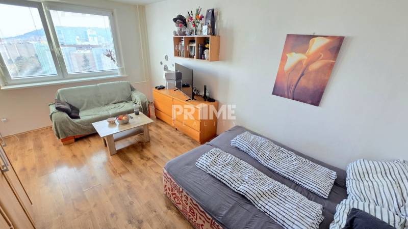 Príjemný 1i byt, zariadený, pivnica, Drobného ul., Dúbravka