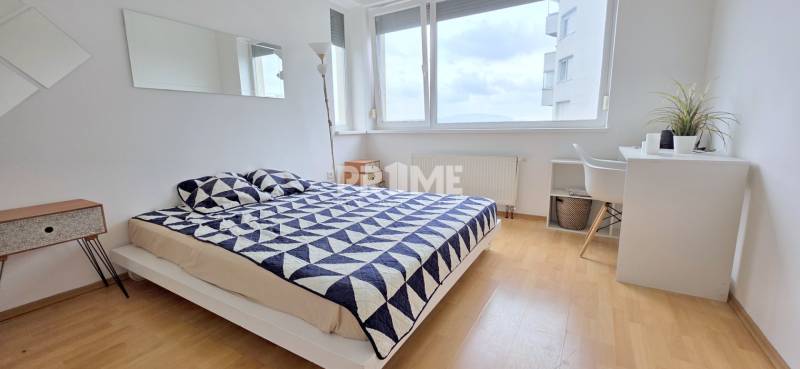 MODERNÝ 2i BYT, NOVOSTAVBA, TERASA ( 29 m2 ), KLÍMA, Kresánkova ulica