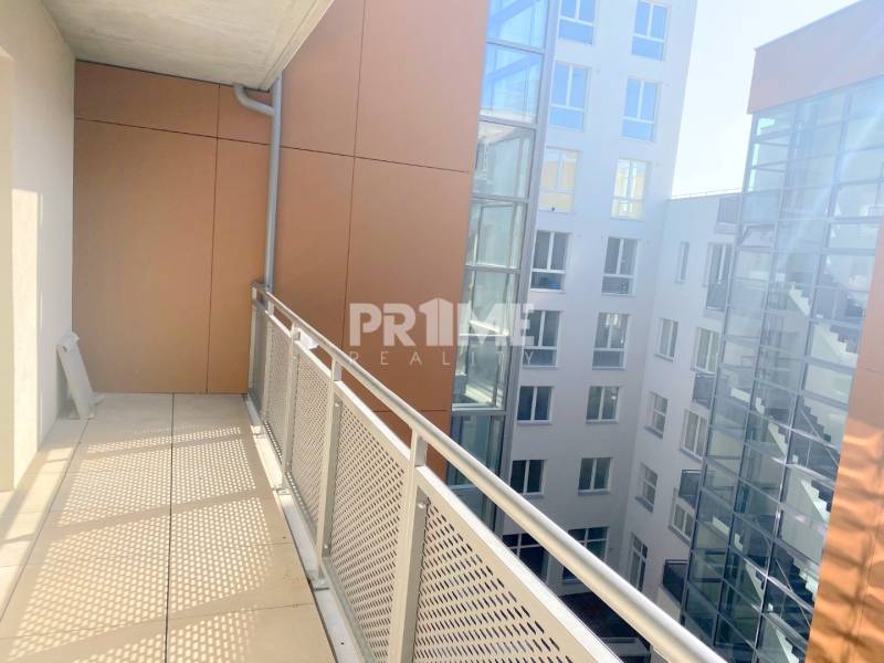 MODERNÝ 2i byt, NOVOSTAVBA, BALKÓN, LOGGIA,PARKING,KLÍMA, Bezručova ul