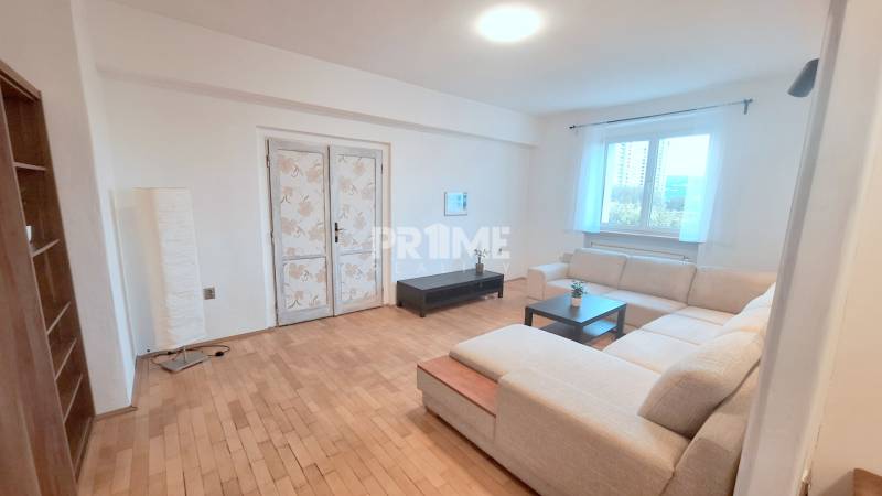 Pekný 2i byt, REKONŠTRUKCIA, KLÍMA, Trnavská cesta, Ružinov