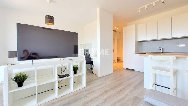 MODERNÝ 1,5i byt, NOV., LOGGIA, PARKING, BORY, Mateja Encingera 