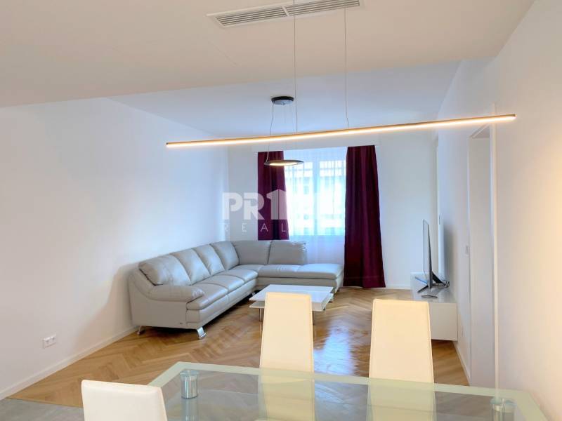 MODERNÝ 2i byt, NOVOSTAVBA, BALKÓN, LOGGIA,PARKING,KLÍMA, Bezručova ul