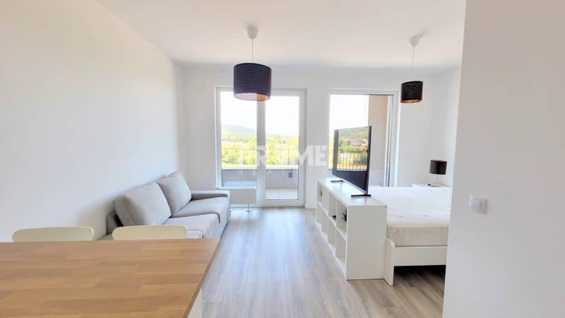 MODERNÝ 1,5i byt, NOV., LOGGIA, PARKING, BORY, Mateja Encingera 