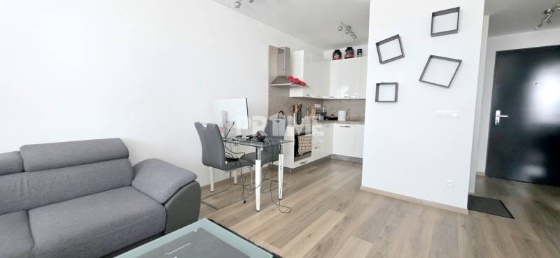 MODERNÝ 2i byt, NOVOSTAVBA FUXOVA, PARKING, LOGGIA, Bosákova ulica