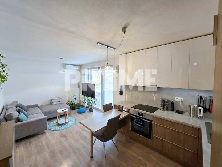 Krátkodobý nájom - 2i byt, novostavba, loggia, Muchovo nám., Petržalka