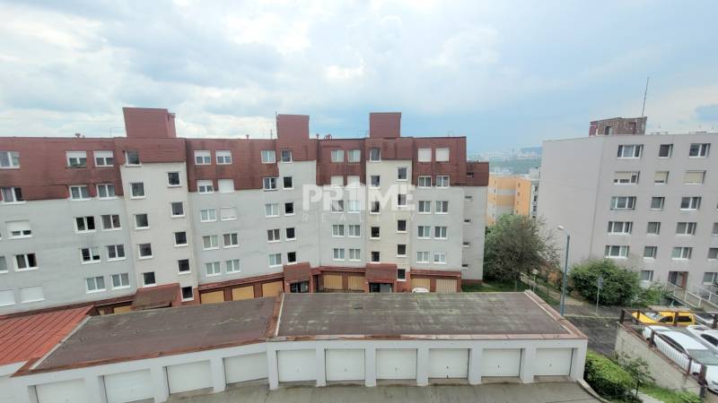 MODERNÝ 2i byt, REKONŠTRUKCIA, KLÍMA, MOZARTOVA ulica, Horský park