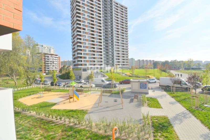 MODERNÝ 2i byt, NOVOSTAVBA, LOGGIA, KLÍMA,PARKING,Starý Háj, Petržalka