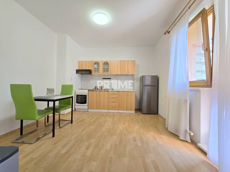 Priestranný 2i byt, 2xloggia, garáž, Záhradnícka ul., Ružinov