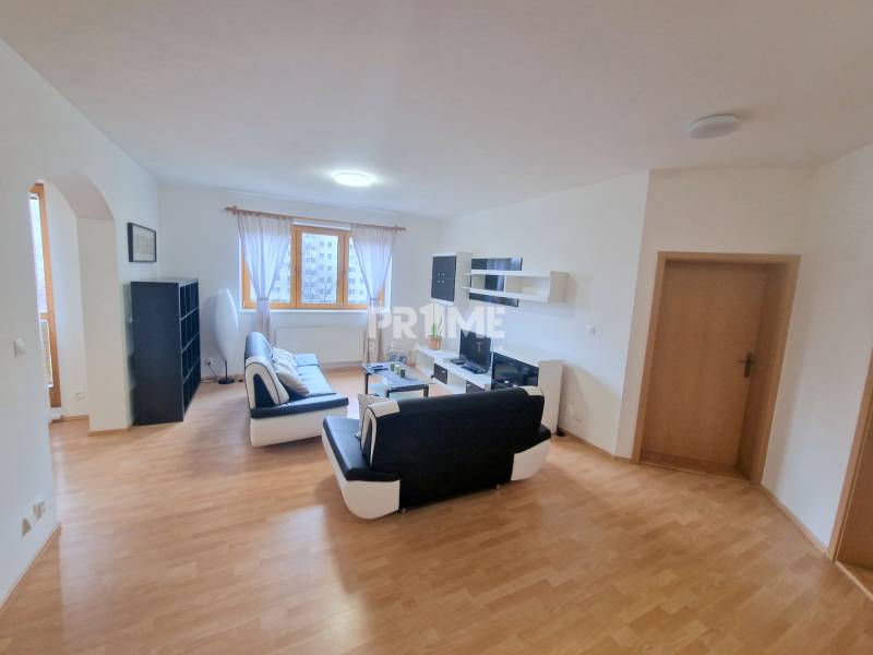 Priestranný 2i byt, 2xloggia, garáž, Záhradnícka ul., Ružinov