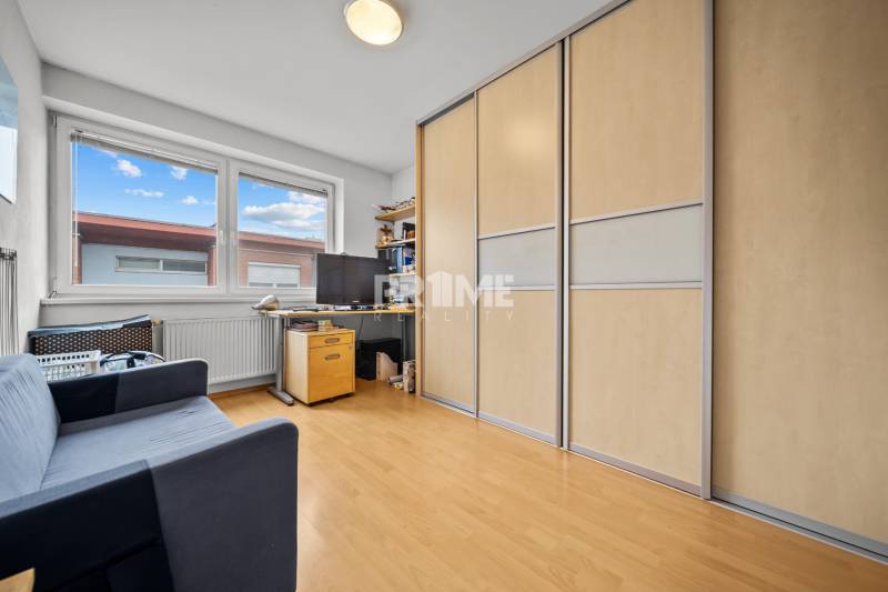 MODERNÝ 4i RD, TERASA, ZÁHRADA, TERASA, GARÁŽ, Čakanková ulica,Vrakuňa