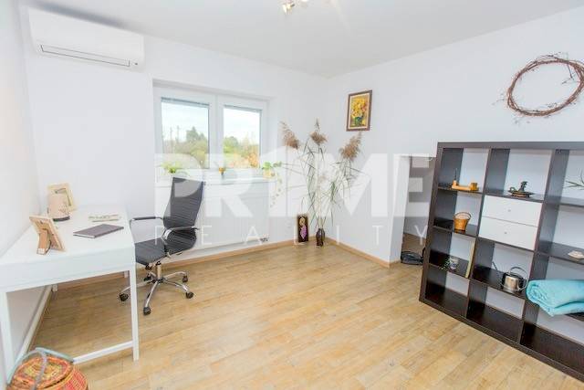 Pekný 2i byt, 2 X SAMOSTATNÁ IZBA, KLÍMA, PARKING, Račianska