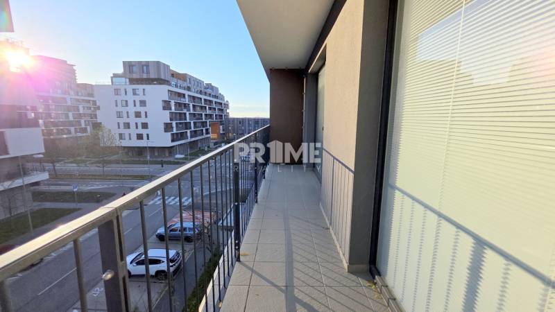 MODERNÝ 2i, SLNEČNICE, BALKÓN, PARKING, Zuzany Chalupovej,Petržalka