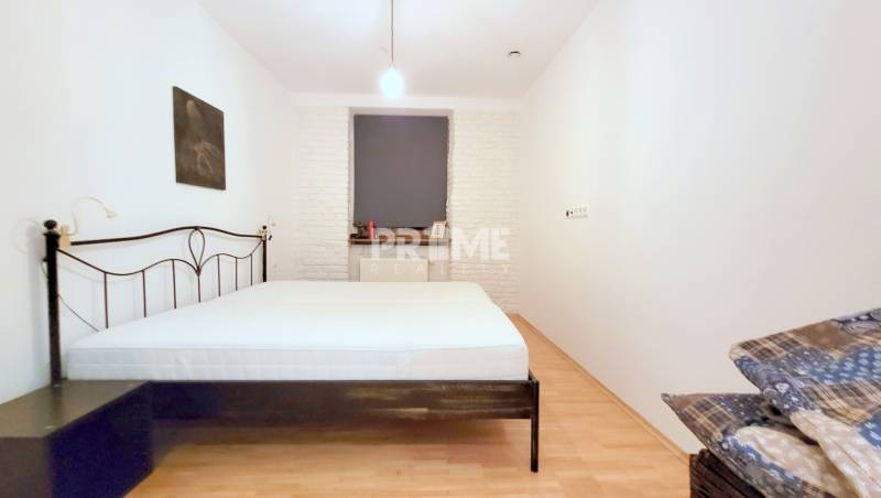 JEDINEČNÝ 2i byt, REKONŠTRUKCIA, Hviezdoslavovo námestie, Staré Mesto