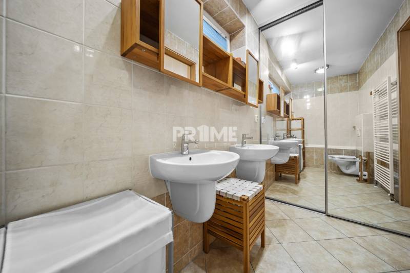 MODERNÝ 4i RD, TERASA, ZÁHRADA, TERASA, GARÁŽ, Čakanková ulica,Vrakuňa